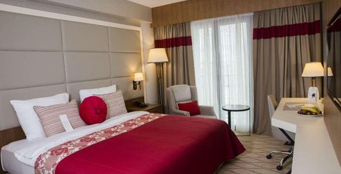 hotel room image