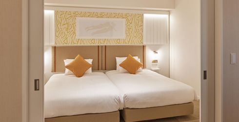 hotel room image