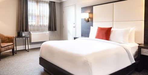 hotel room image