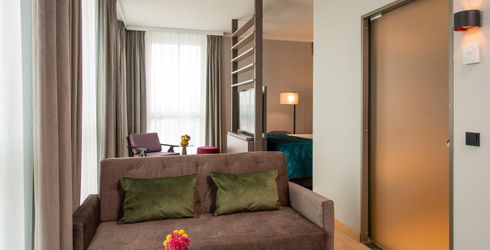 hotel room image