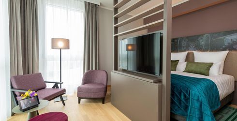 hotel room image