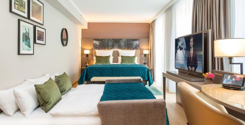 hotel room image