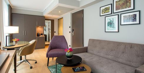 hotel room image