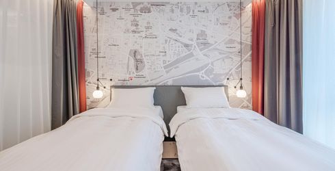 hotel room image