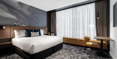 hotel room image