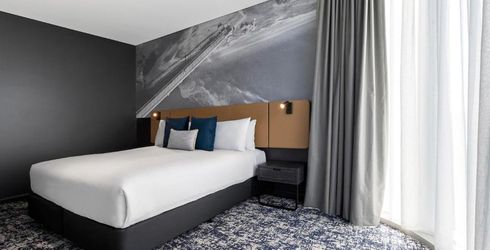 hotel room image