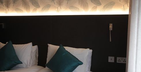 hotel room image