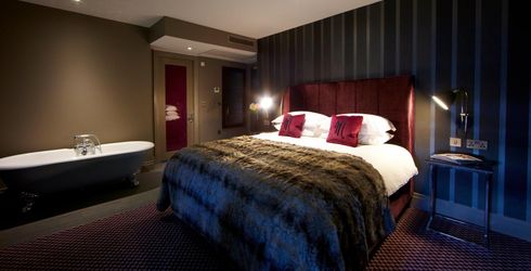 hotel room image