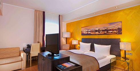 hotel room image
