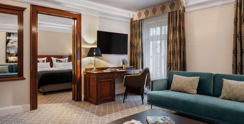 hotel room image