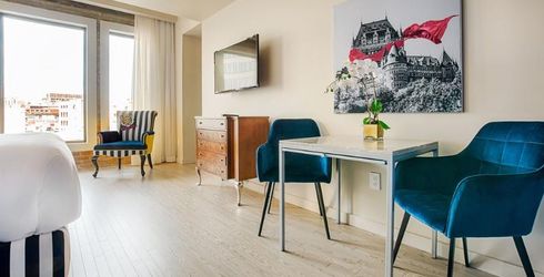 hotel room image