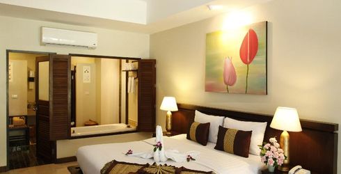 hotel room image