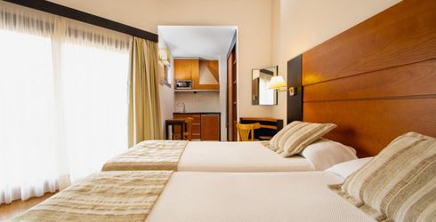 hotel room image