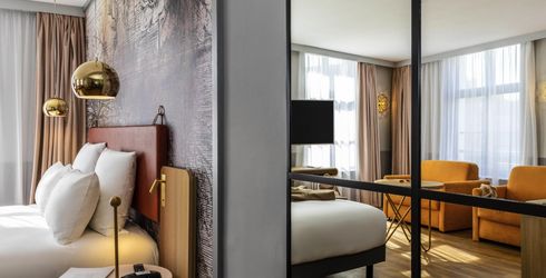 hotel room image