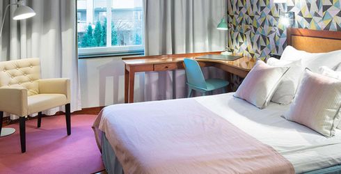 hotel room image