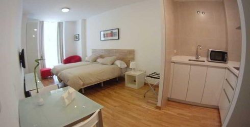 hotel room image