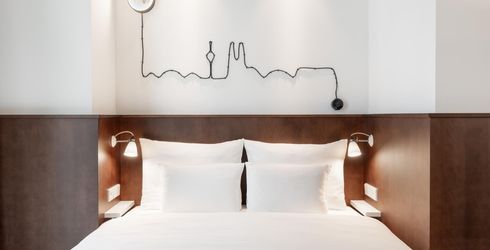 hotel room image