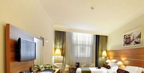 hotel room image