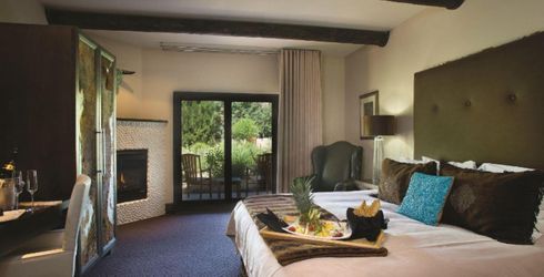 hotel room image