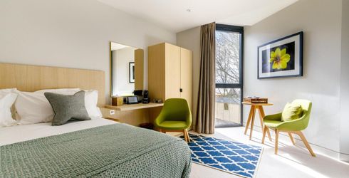 hotel room image