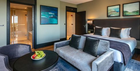 hotel room image