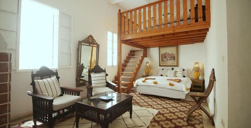 hotel room image