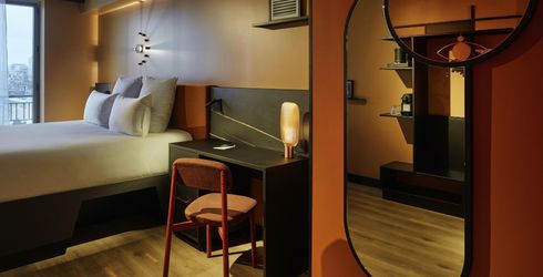hotel room image