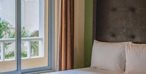 hotel room image