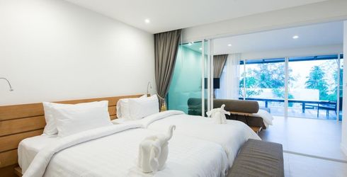 hotel room image