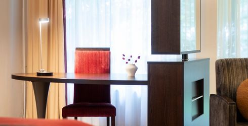 hotel room image
