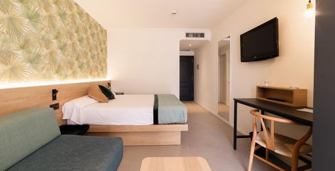 hotel room image