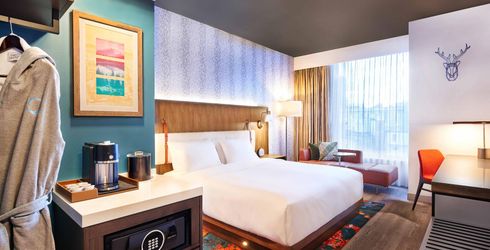 hotel room image