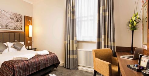 hotel room image