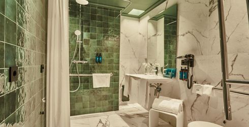 hotel room image