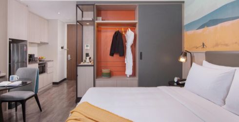 hotel room image