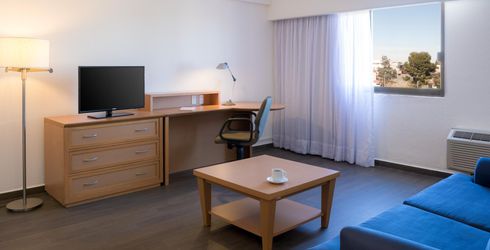 hotel room image