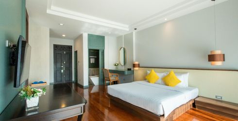 hotel room image