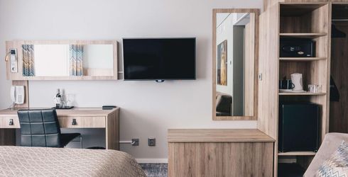 hotel room image