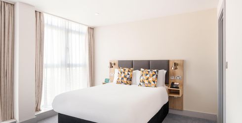 hotel room image