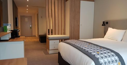 hotel room image