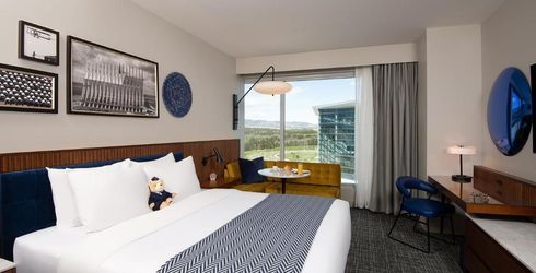 hotel room image