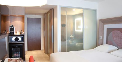 hotel room image