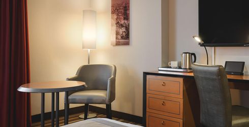 hotel room image