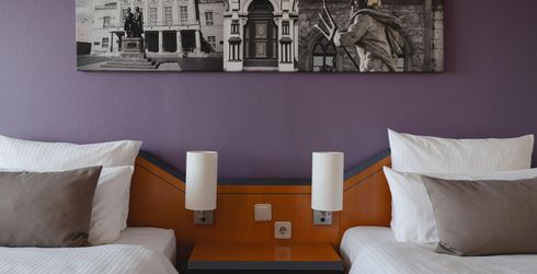 hotel room image
