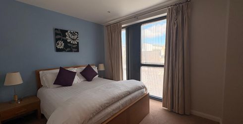 hotel room image
