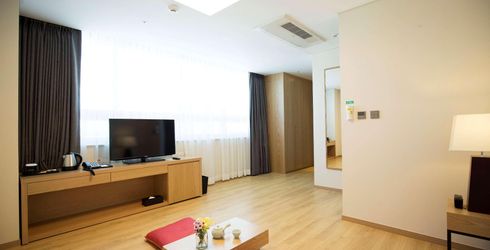 hotel room image