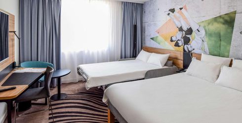 hotel room image