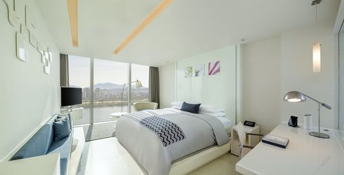 hotel room image