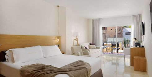 hotel room image