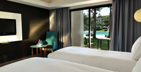 hotel room image